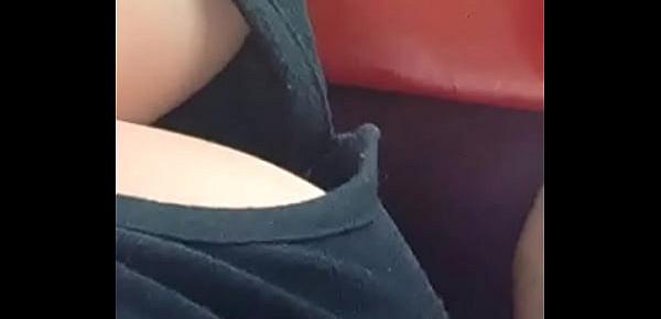 trendsNuevamente las tetas de mi vecina